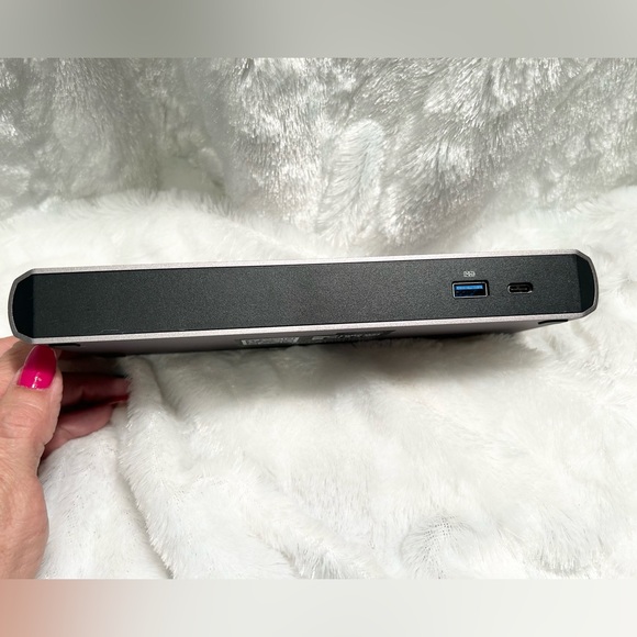 StarTech Dual 4K Thunderbolt 3 Docking Station TB3DKDPMAW Dock Only - Picture 2 of 4